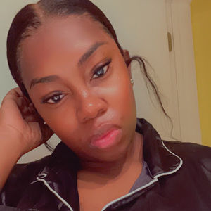 Meet your Posher, Whitney